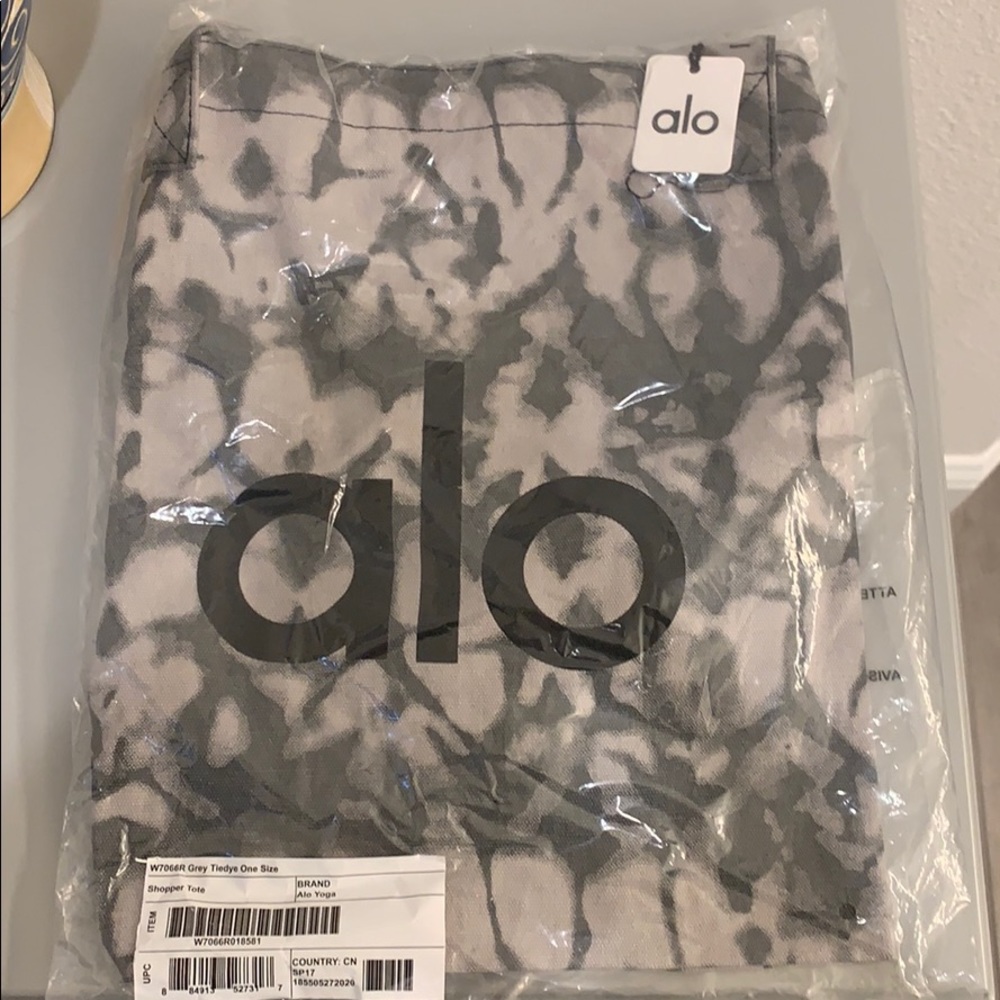COPY - Alo Grey Tiedye Shopper Tote NWT